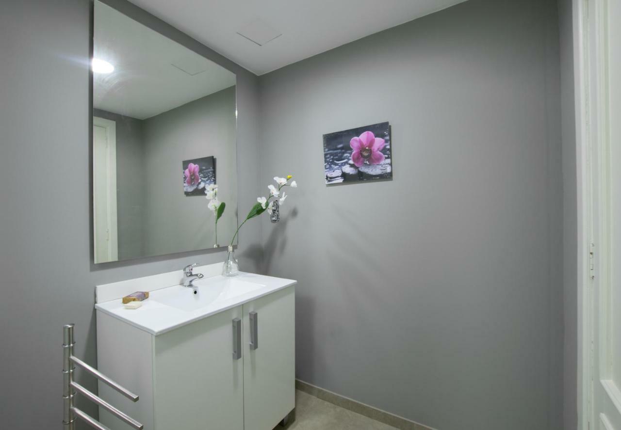Light And Bright Apartment In Central Walencja Zewnętrze zdjęcie
